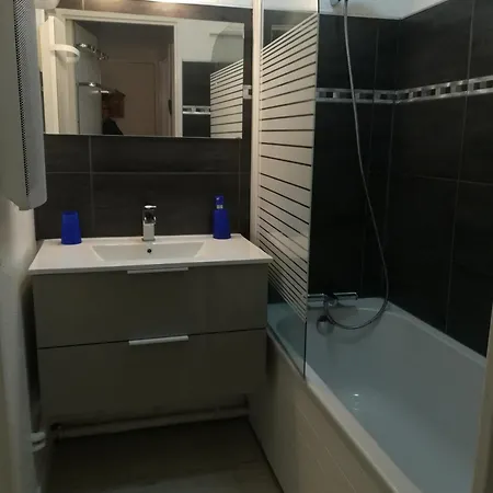 아파트 Aux Angles 레장글